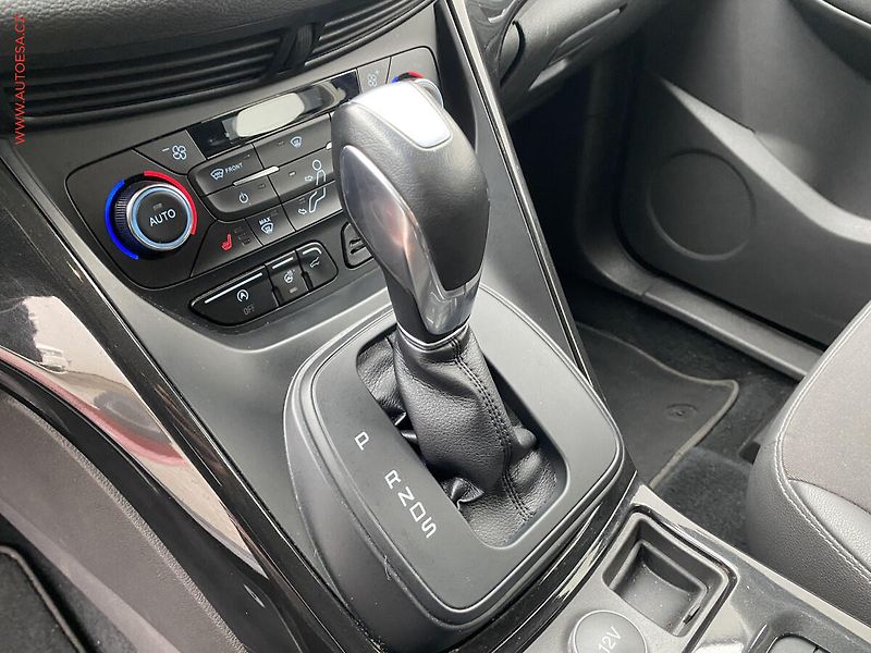 Ford Kuga (2018) 2.0 TDCi 4x4, Titanium, AT - fotka 16 z 18