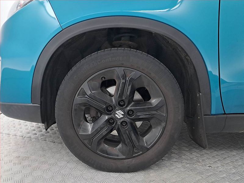 Suzuki Vitara (2018) Premium 1.4 BoosterJet, 4X4 - fotka 15 z 21