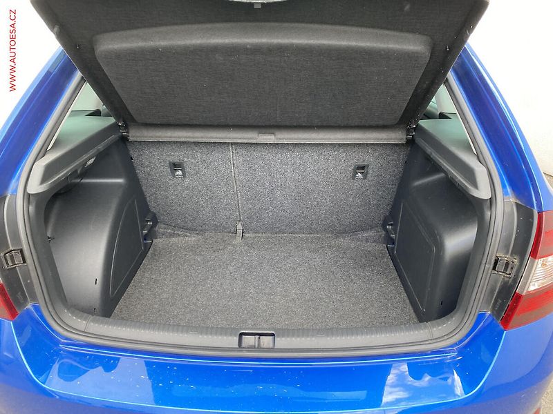Škoda Rapid (2015) 1.2 TSi, Sport, xenon, panor - fotka 7 z 16
