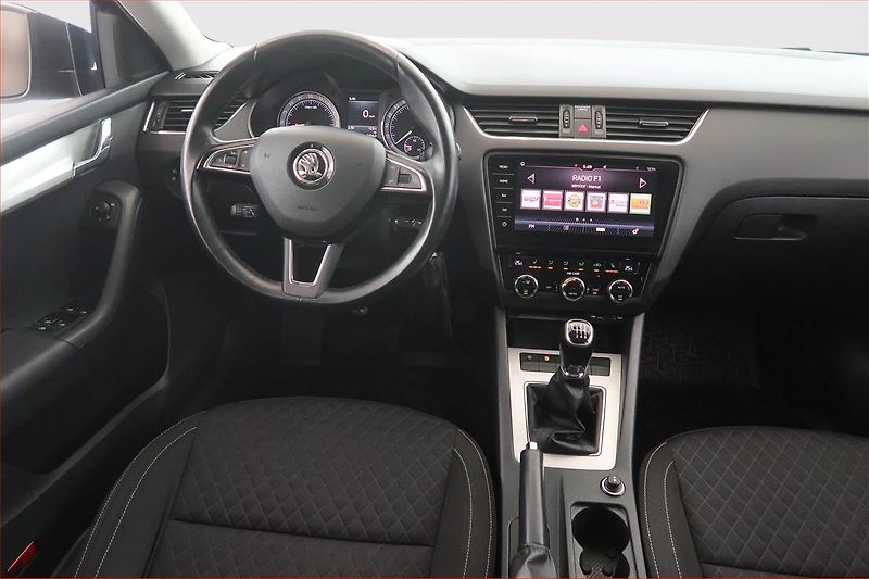 Škoda Octavia (2017) 2.0 TDI - fotka 7 z 18