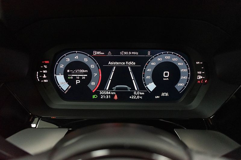 Audi A3 30 TFSi SPORT*AUTOMAT*DPH* - fotka 16 z 31