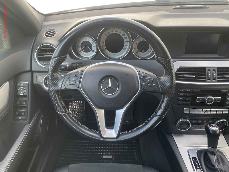 Mercedes-Benz Třídy C (2013) 1.8 C250, Edition, AT, bixen - fotka 11 z 18
