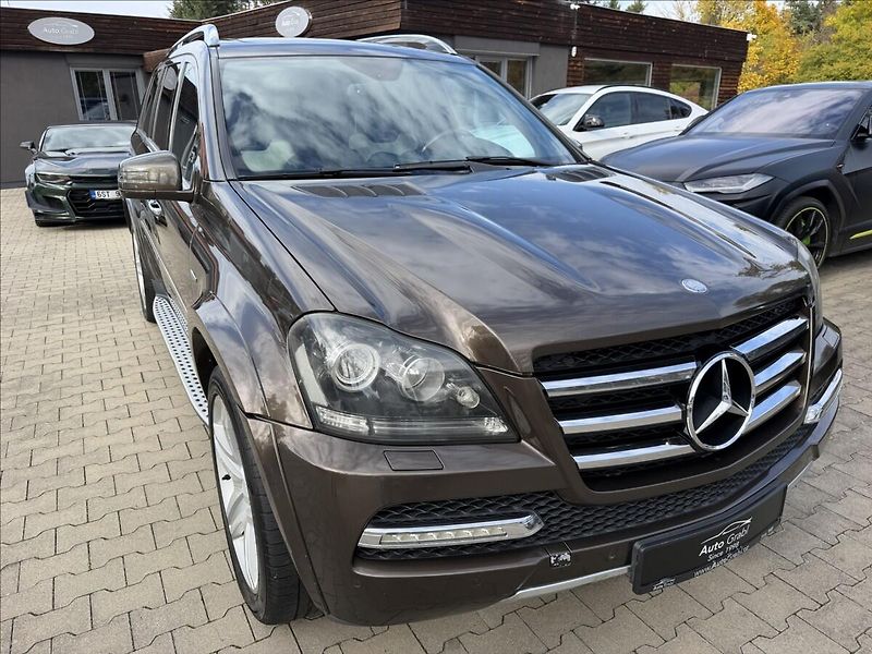Mercedes-Benz GL 350 CDI 4Matic AMG - fotka 3 z 30