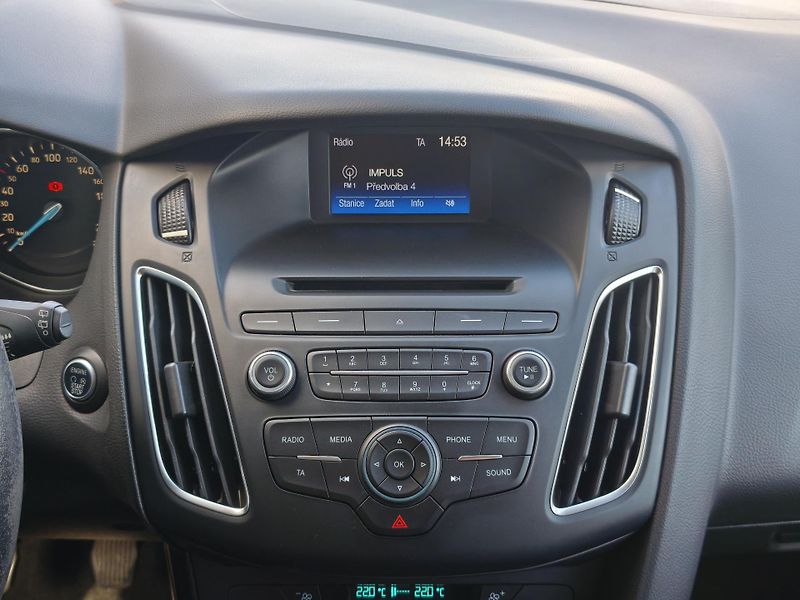 Ford Focus 2016 ČR 1.MAJITEL 1.5 TDCi - fotka 12 z 30