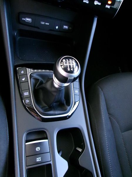 Hyundai Tucson (2021) 1.6T-GDi 110kW SMART NAVI - fotka 13 z 18