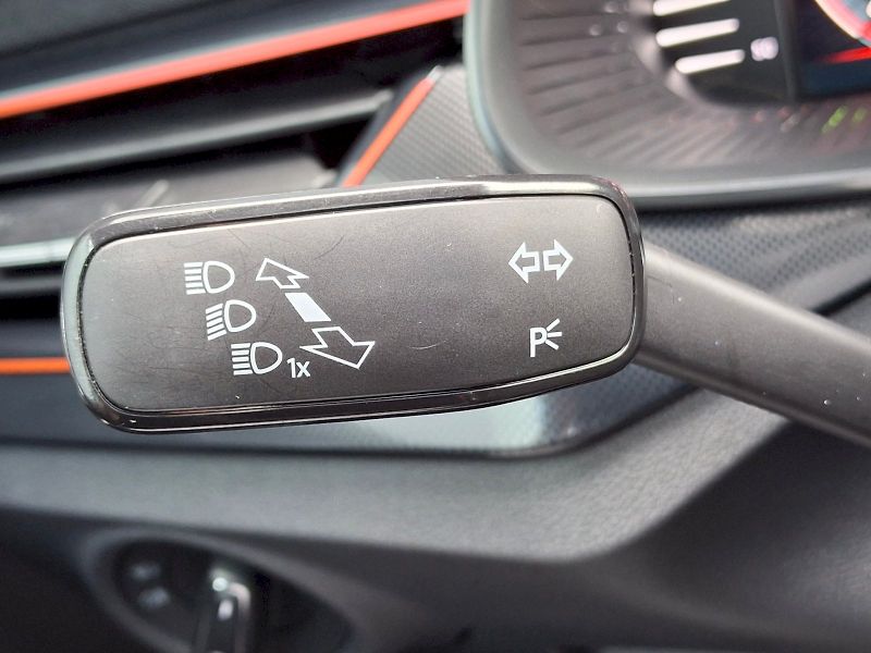 Škoda Kamiq (2023) Monte Carlo DSG 1,5TSi 110kW - fotka 27 z 35