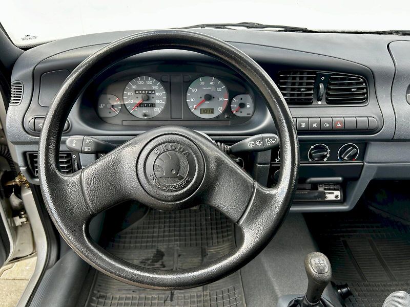 Škoda Felicia (1997) 1.3 MPi 50kW LXI - fotka 7 z 23
