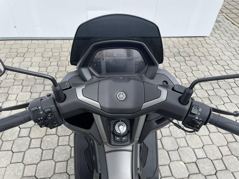 Yamaha (2026) NMAX 125 Tech Max EU5+ - fotka 8 z 10