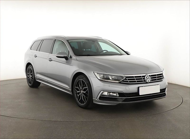 Volkswagen Passat (2019) 2.0 TDI, Automat, Kůže, Navi - fotografie inzerátu