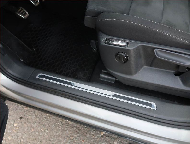 Volkswagen Tiguan (2020) 1.5 TSI, ČR,1.maj, Serv.kniha - fotka 21 z 23