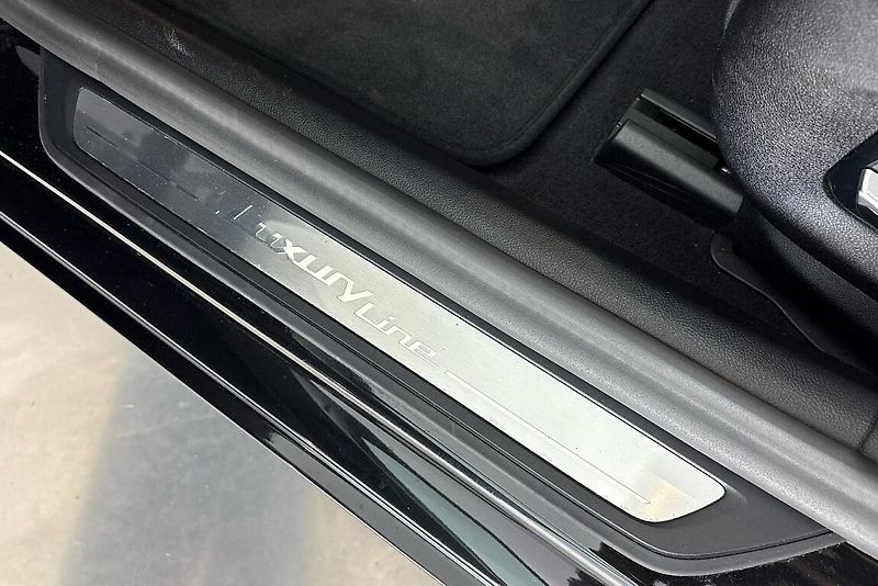 BMW Řada 5 540d xDrive - fotka 14 z 17