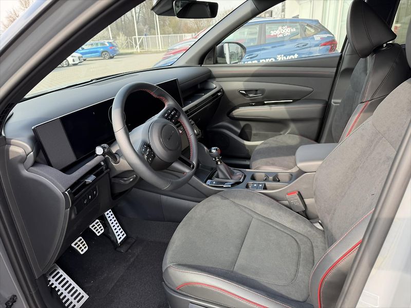 Hyundai Tucson (2026) 1,6 T-GDI 4x2 110 kW 6st. MT - fotka 9 z 12
