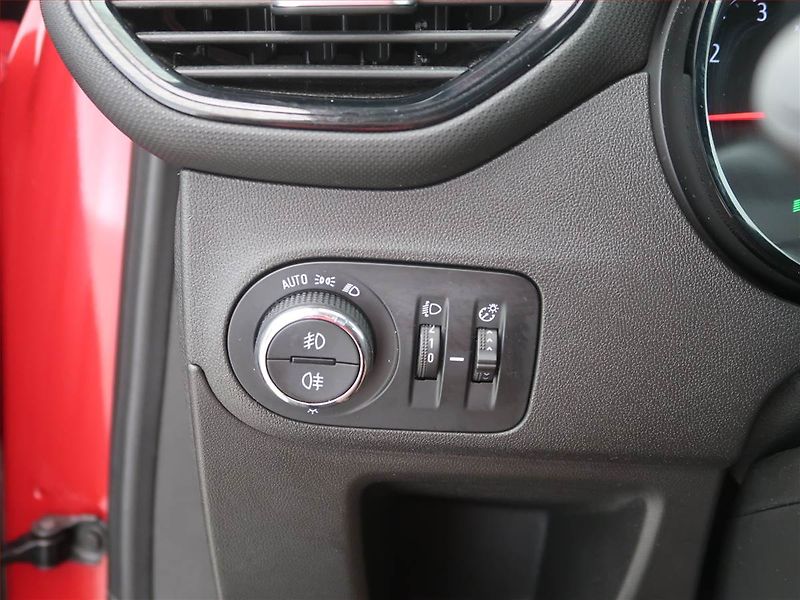 Opel Crossland X (2022) 1.2 Turbo, Automat, Serv.kniha - fotka 18 z 18