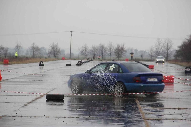 Rallyslalom 2024 Přerov na bochořském letišti.