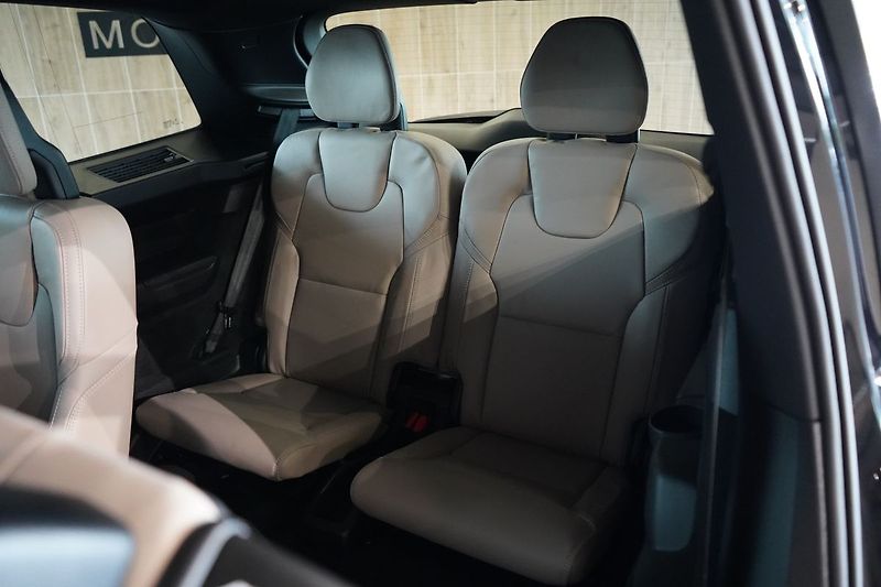 Volvo XC90 B5 PLUS Bright, Vzduch, 360° - fotka 48 z 50