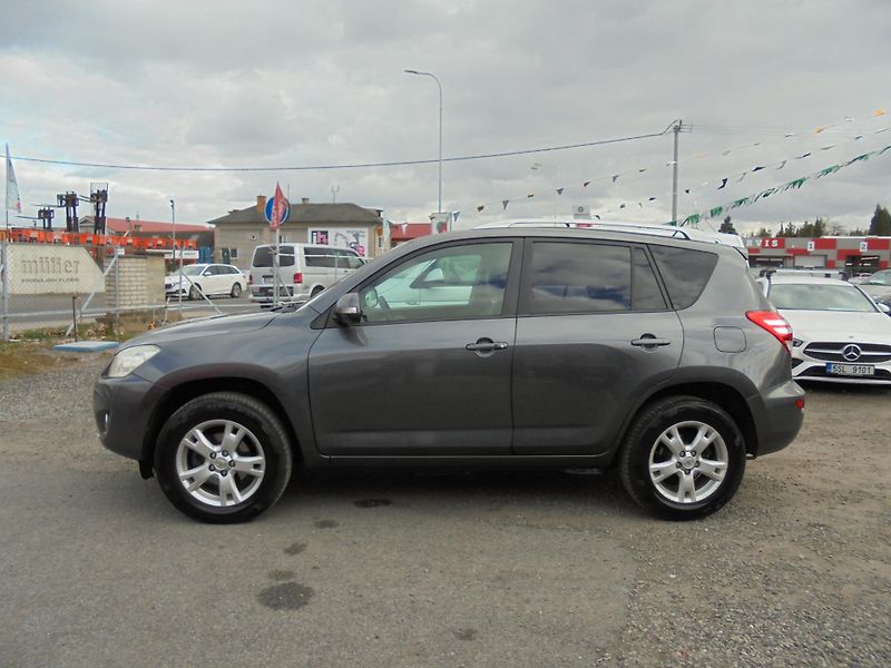 Toyota RAV4 (2009) 2.2 D-4D- 4x4- DIGIKLIMA- KŮŽE - fotka 4 z 11
