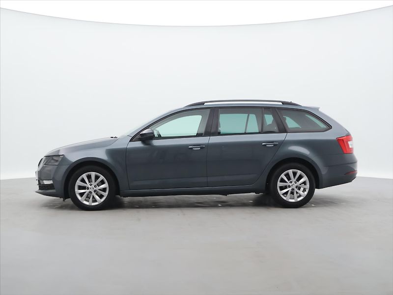 Škoda Octavia 1,6 TDI 85kW Ambition - fotka 4 z 32