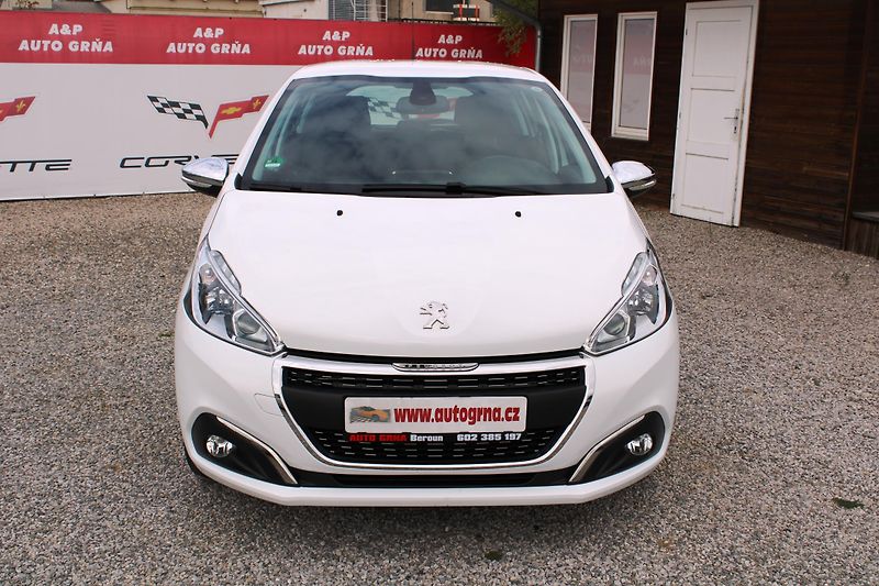 Peugeot 208 (2018) 1.2i 1.MAJITEL KLIMA TEMPOMAT  - fotka 2 z 24