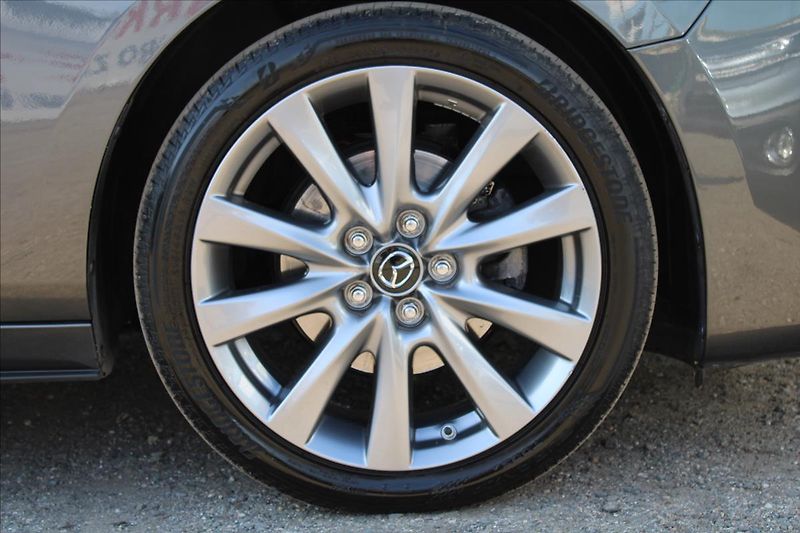 Mazda 3 2,0 i  ČR,1.MAJ,DPH,PLUS - fotka 31 z 32