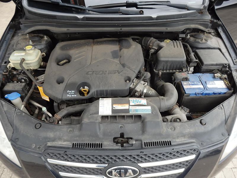 Kia Ceed 1.6 CRDI 10x AIRBAG, ZÁVĚS - fotka 15 z 16