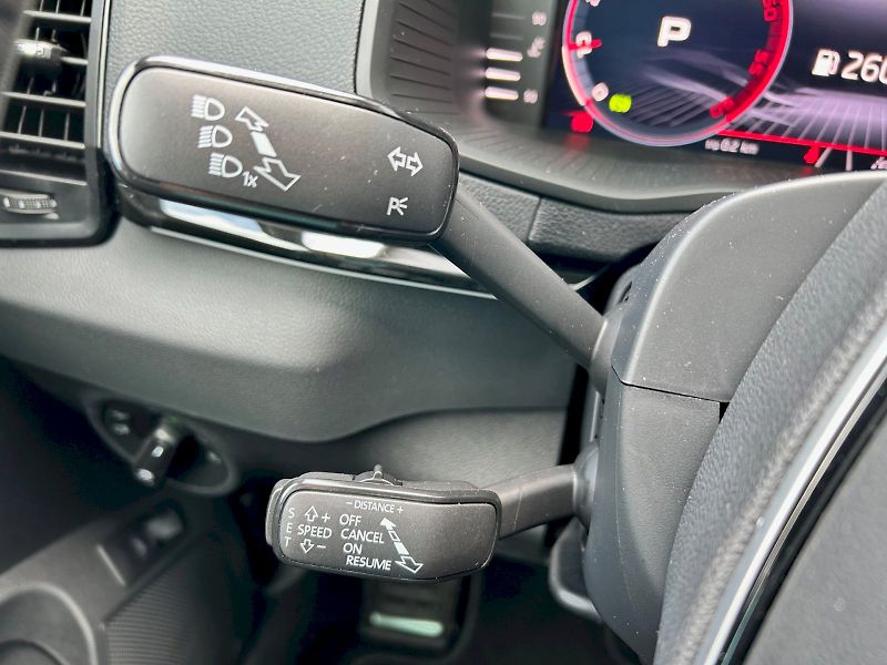 Škoda Karoq (2025) Sportline 2.0 TDI 110 kW DSG - fotka 18 z 35