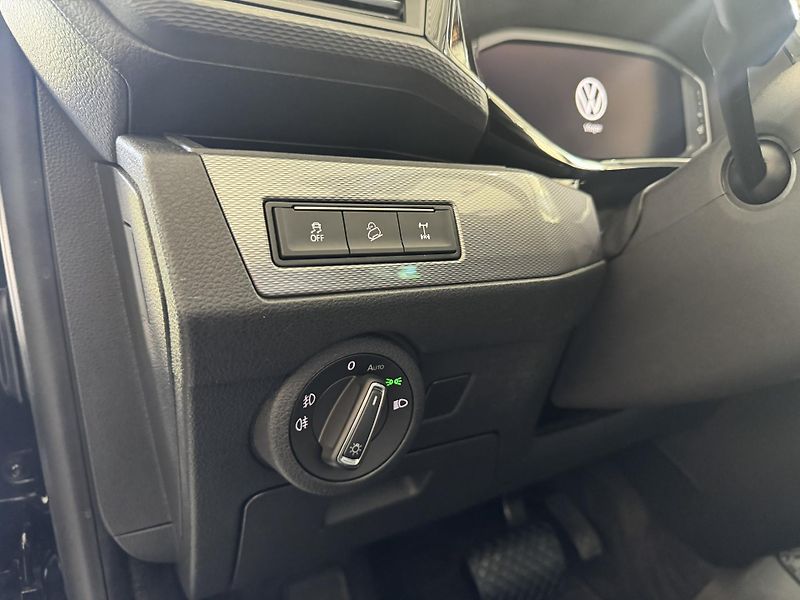 Volkswagen Multivan 2,0TDI DSG 4Motion Highline - fotka 29 z 37