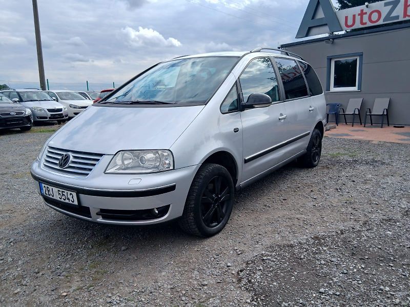 Volkswagen Sharan 2.0 TDI, ALU, 7 míst - fotka 8 z 34