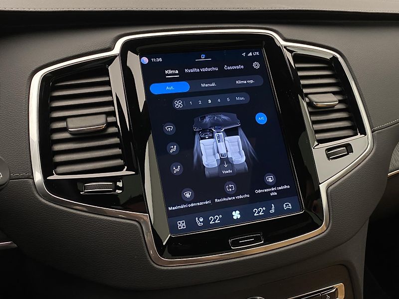 Volvo XC90 T8 AWD RECHARGE REZERVACE - fotka 46 z 74