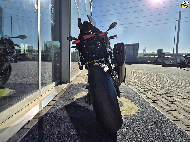 Aprilia Tuono V4 1100 Factory (2026) E5+ - fotka 5 z 20