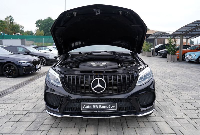 Mercedes-Benz GLE 350d 4Matic AMG/260PS/ČR - fotka 9 z 43