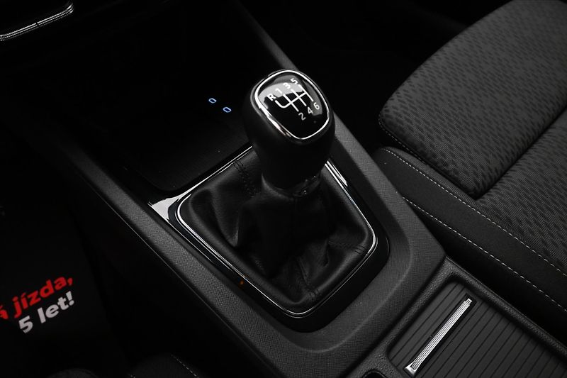 Škoda Octavia 2,0 TDI 110 kW TAŽNÉ Style Zár - fotka 23 z 30