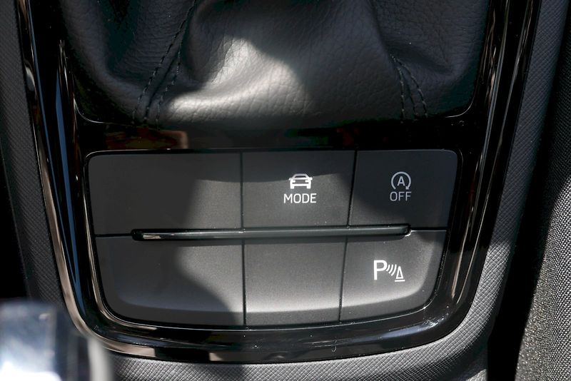 Škoda Kamiq (2025) 1.0 TSI 85 kW DSG 7° TOP Selec - fotka 13 z 27