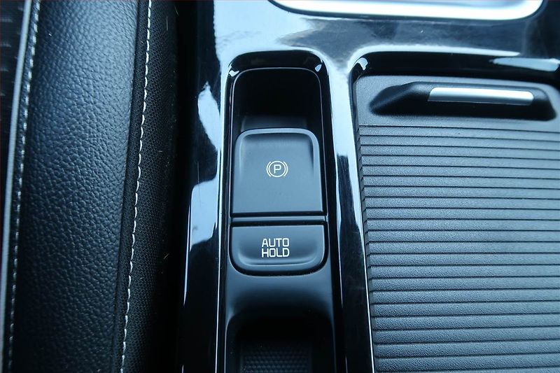 Kia Ceed (2021) 1.6 CRDi MHEV, Automat - fotka 24 z 26