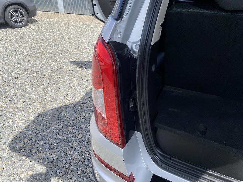 SsangYong Rexton 2.0CD-i 4x4 7M MAN 155PS 170KM - fotka 108 z 151