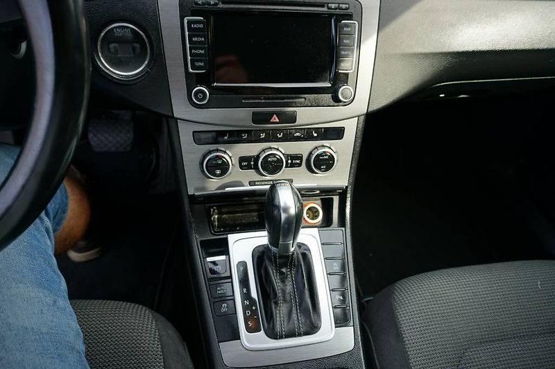 Volkswagen Passat (2014) 2,0 Comfort - fotka 24 z 34