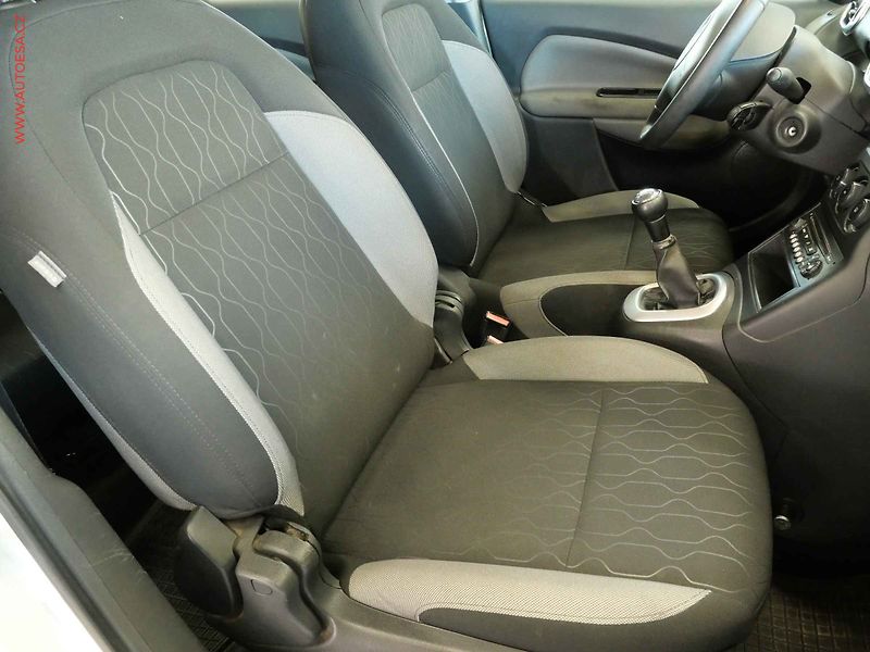 Citroën C3 Picasso (2013) 1.4i, ČR, AC, STK3/28 - fotka 16 z 17