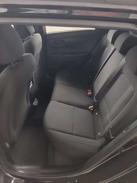Hyundai i20 (2026) 1.0T-GDi 66kW MT GO PLUS! - fotka 8 z 22