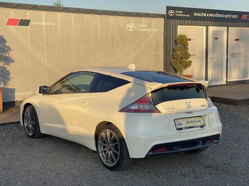Honda CR-Z 1.5i, ČR, manual, 2x kola - fotka 5 z 18