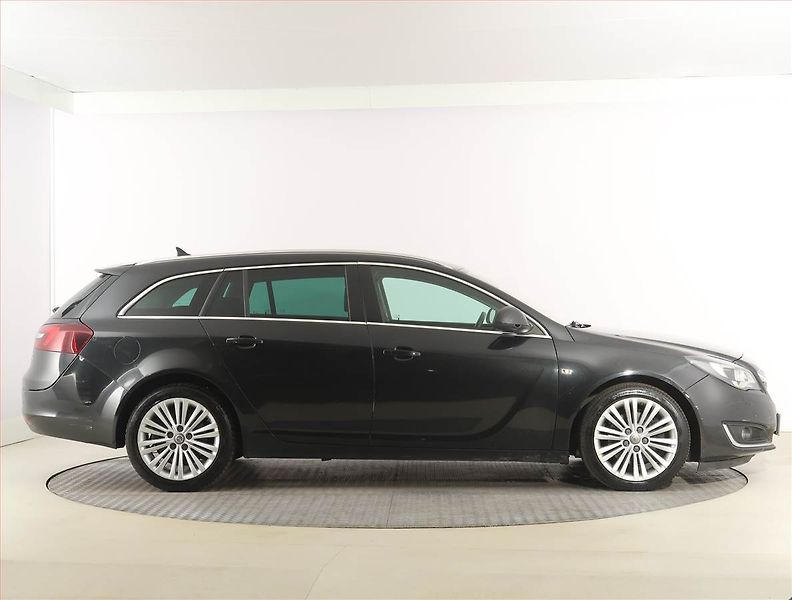Opel Insignia (2016) 2.0 CDTI, Serv.kniha, Navi - fotka 6 z 23