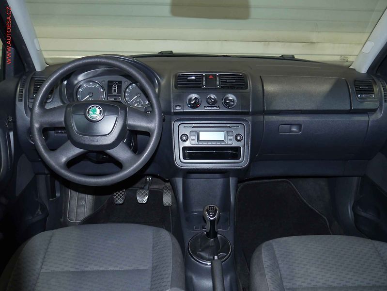 Škoda Fabia (2012) 1.2i, ČR, AC, STK9/28 - fotka 8 z 15