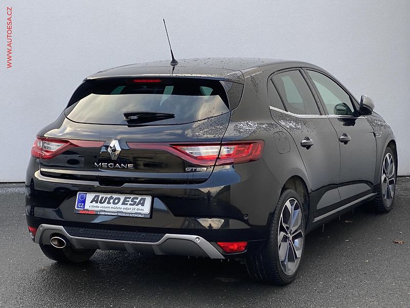 Renault Mégane (2019) 1.3 TCe, GT Line, AT, LED - fotka 4 z 19