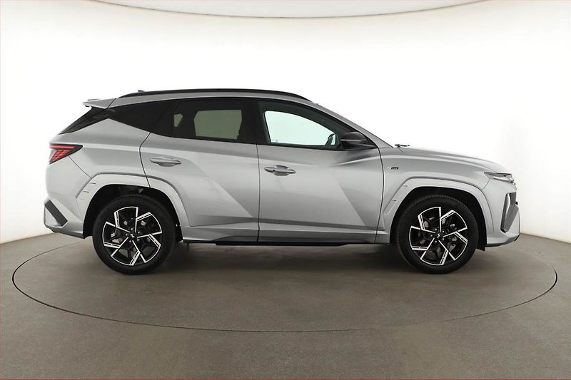 Hyundai Tucson (2025) 1.6 T-GDI, N- Line, Navigace - fotka 6 z 19