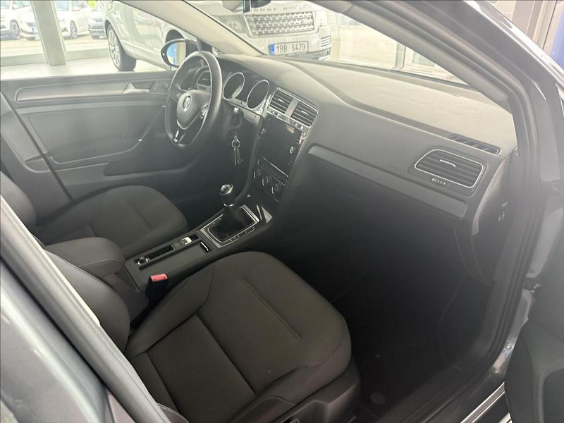 Volkswagen Golf 1,4   TSI,COMFORTLINE,SERVISKA - fotka 8 z 26