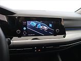 Volkswagen Golf (2024) Life 1.5 eTSI, digi klima - náhled 17
