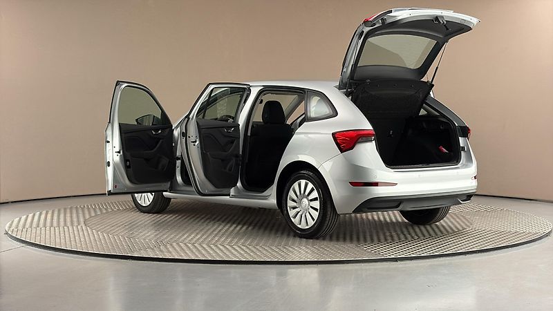 Škoda Scala 1.0 TSI Ambition - fotka 7 z 23