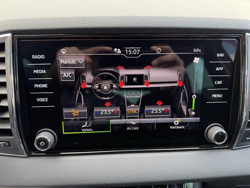 Škoda Karoq 1,0 TSi/81kW - Ambition  - fotka 32 z 67