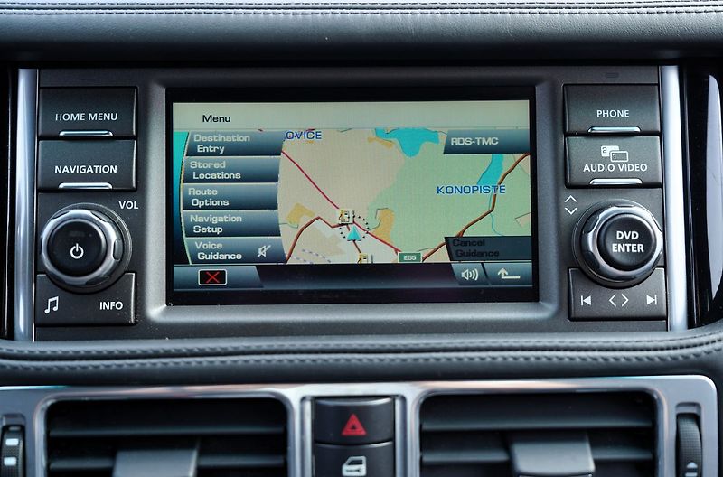 Land Rover Range Rover 4.4 SDV8 Autobiography/4x4/ČR - fotka 38 z 46