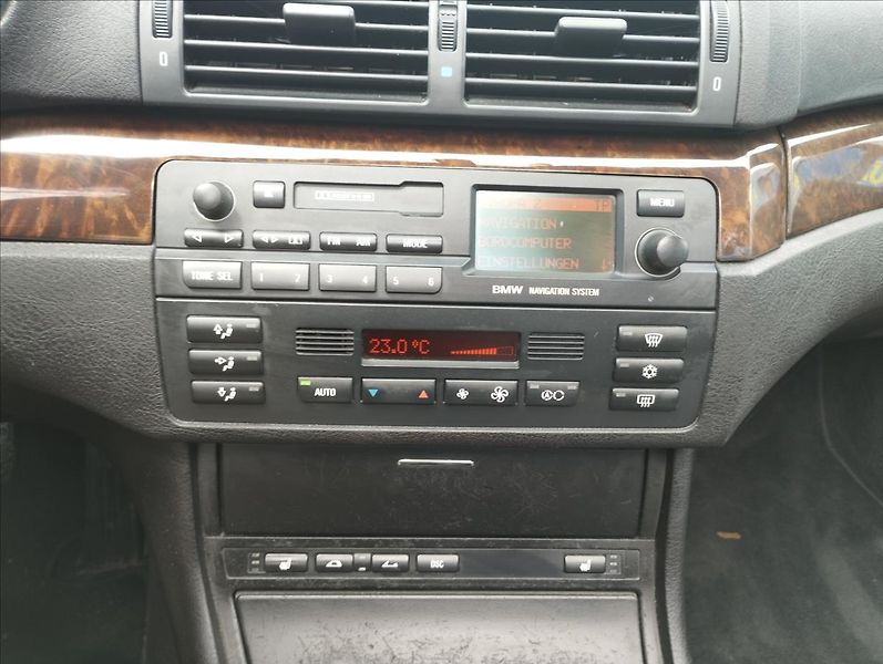 BMW Řada 3 320i 105KW KABRIO   2,0 - fotka 12 z 18