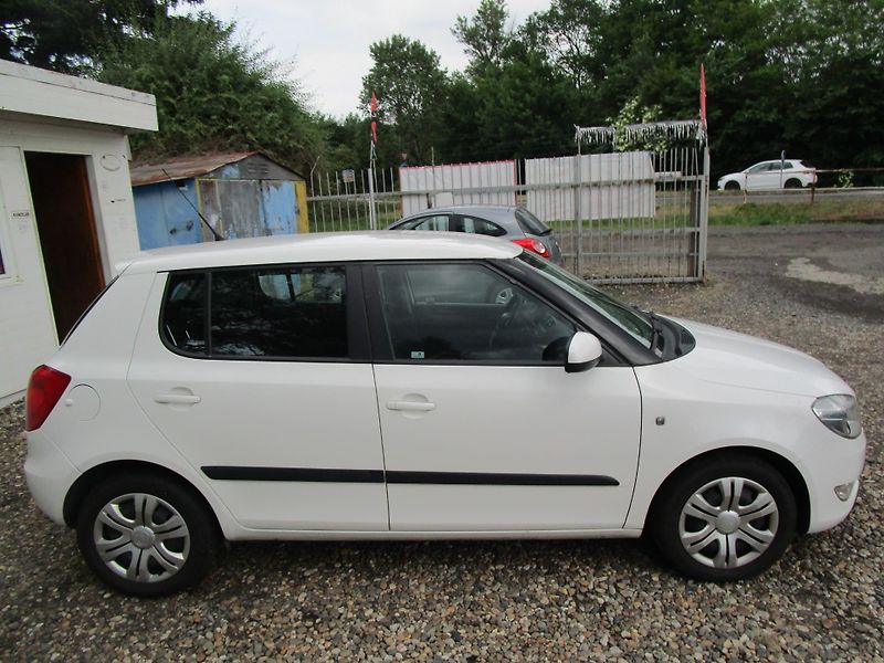 Škoda Fabia - fotka 5 z 17