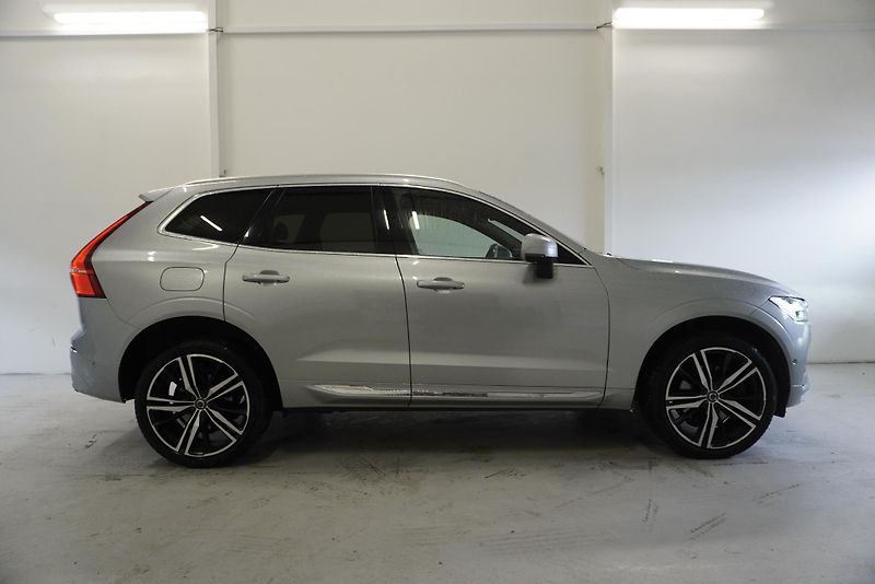 Volvo XC60 D5 AWD AUT. INSCRIPTION - fotka 4 z 40